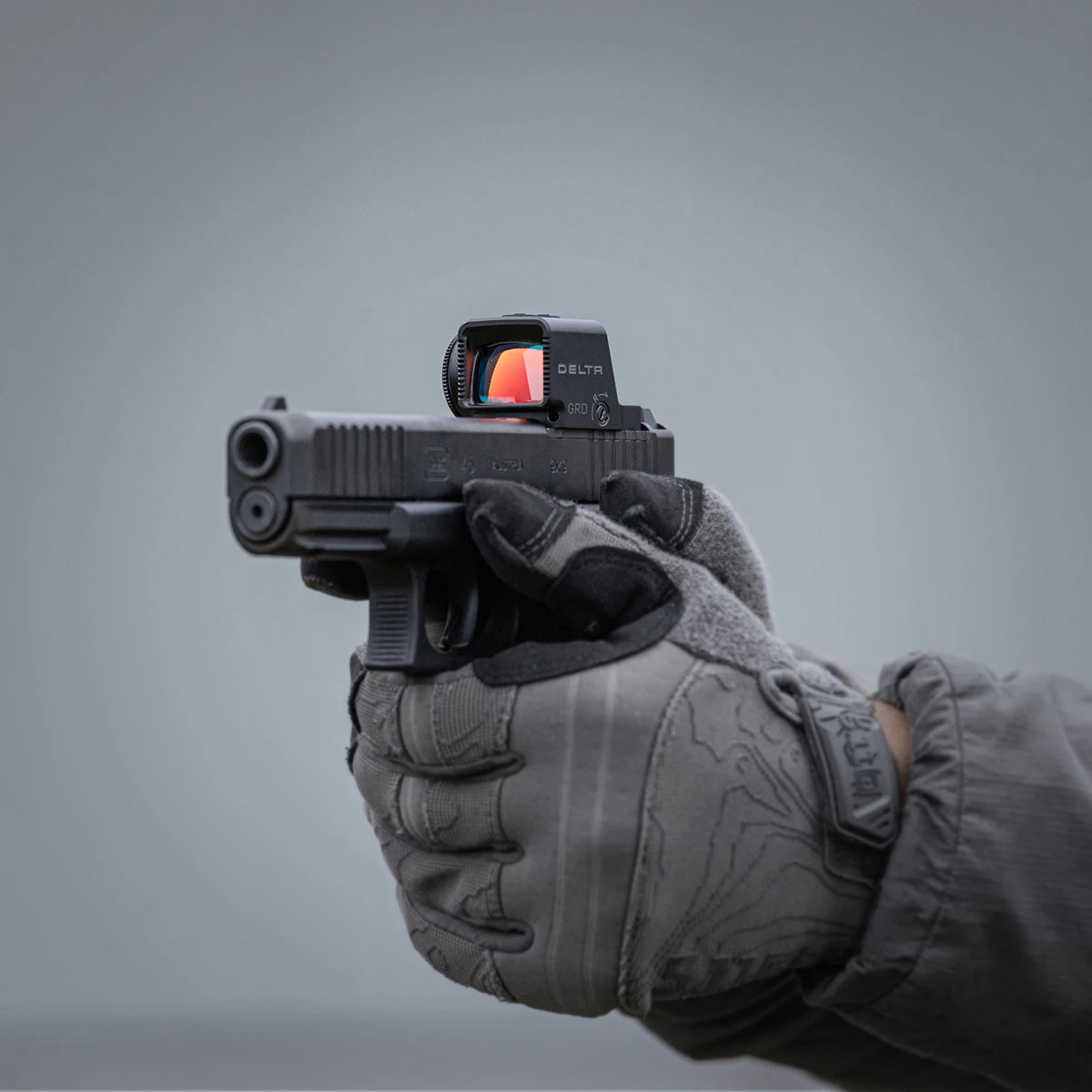 DELTA Stryker red dot (6 MOA)